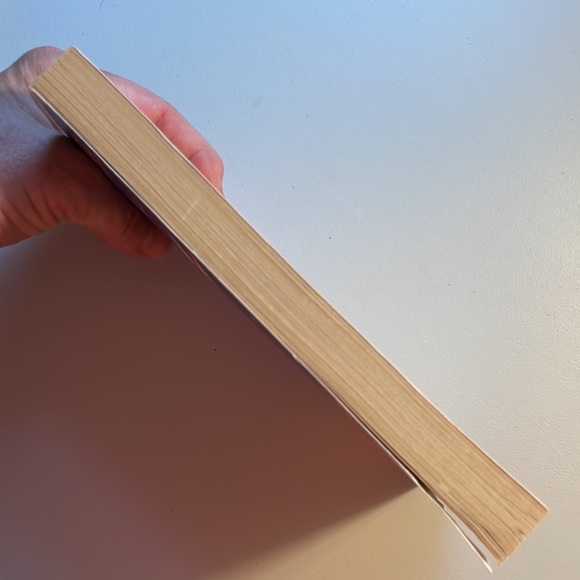 📚2/$6 A Wrinkle in Time #1 in the Time Quintet Series - Picture 3 of 12